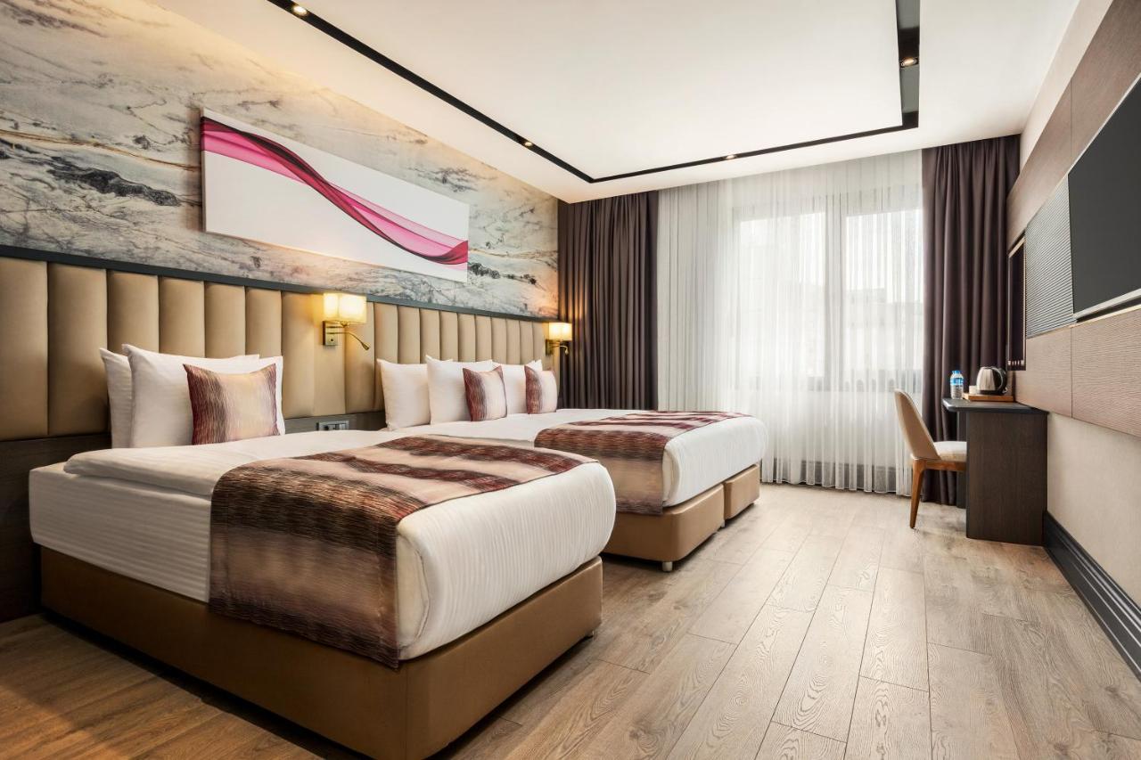 מלון Ramada By Wyndham Istanbul Umraniye מראה חיצוני תמונה