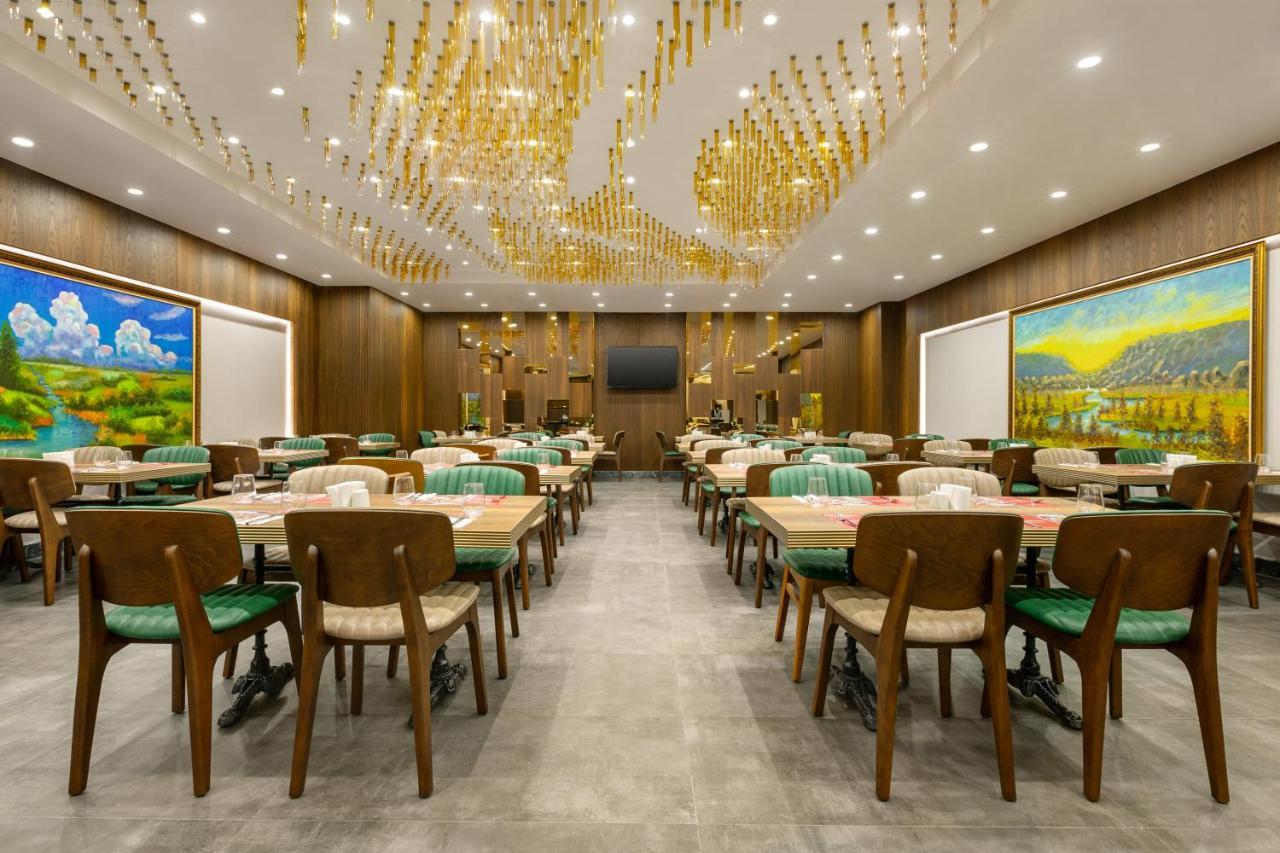 מלון Ramada By Wyndham Istanbul Umraniye מראה חיצוני תמונה