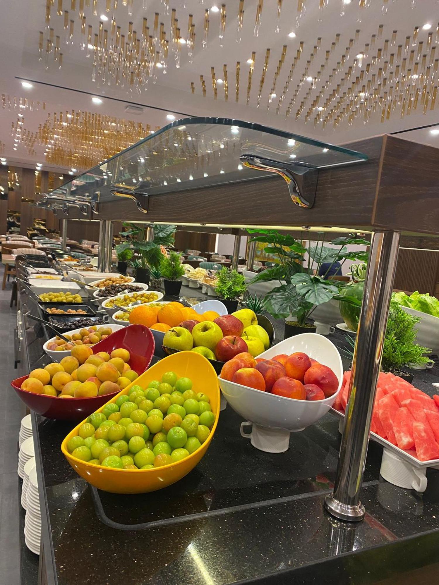מלון Ramada By Wyndham Istanbul Umraniye מראה חיצוני תמונה